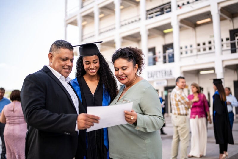 7 Graduation Promotion Ideas to Engage Students and Alumni - Concept3D