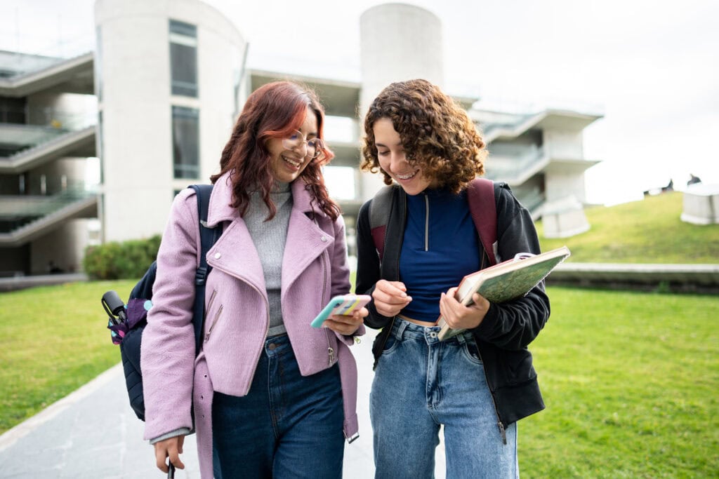 New students using interactive map tours to navigate campus
