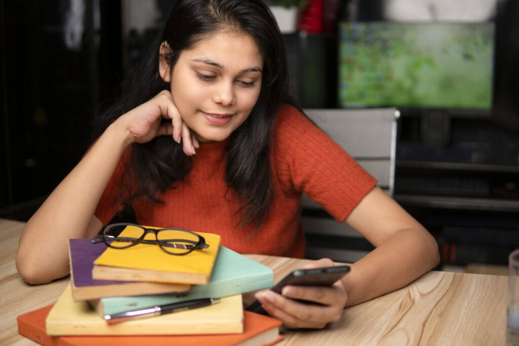 University appearing in more searches after prioritizing artificial intelligence optimization for universities