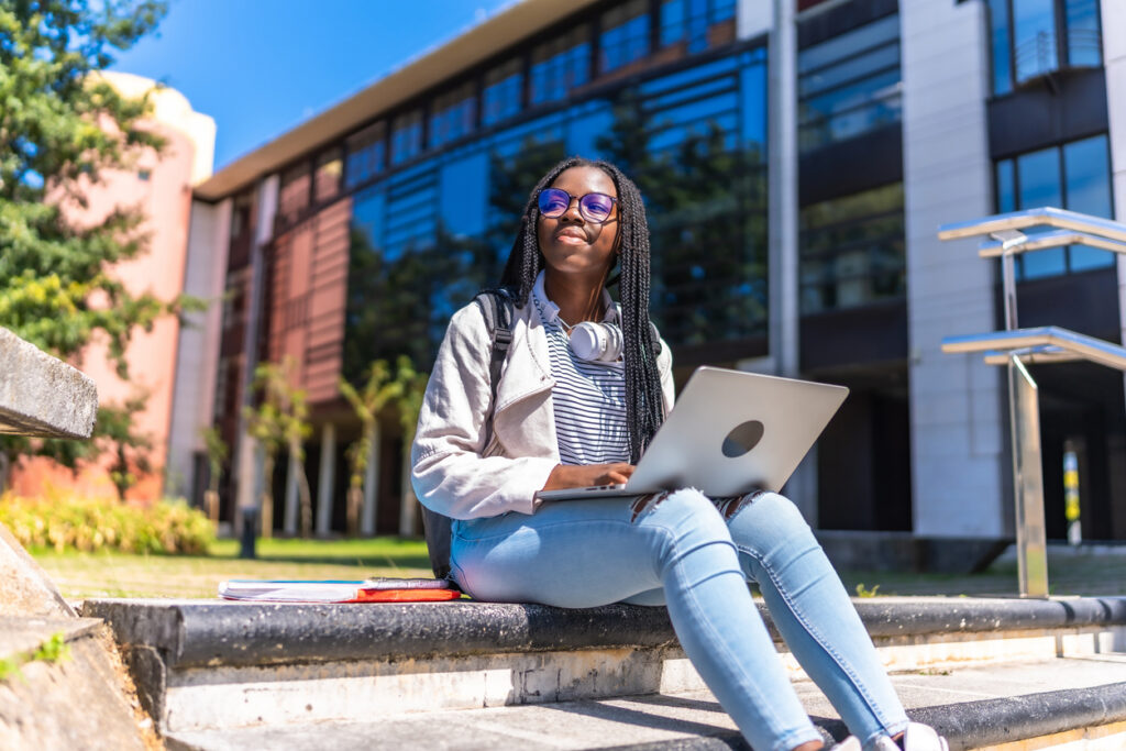 Transfer student using online tools to find events and groups on campus