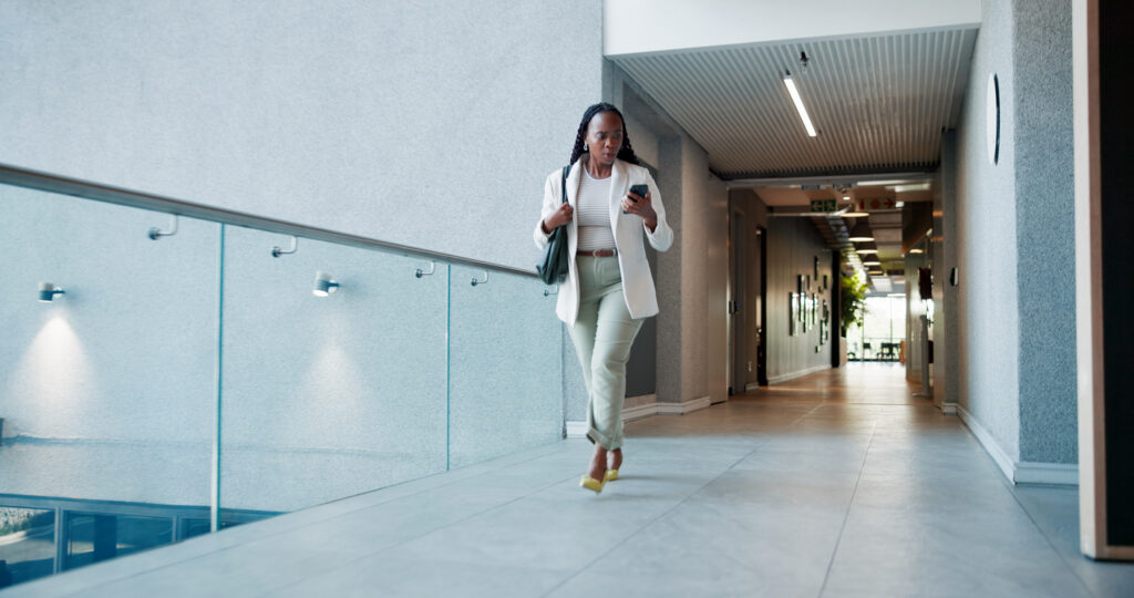 Hospital visitor quickly navigating healthcare complex with Concept3D maps and features