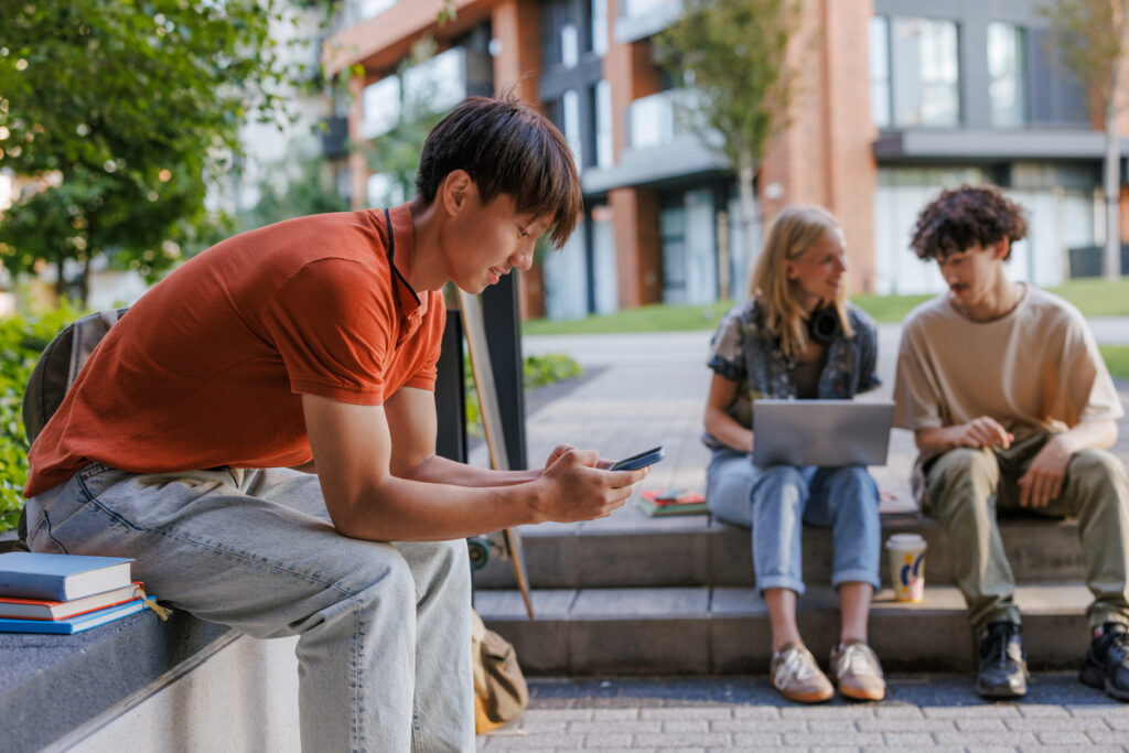 Group of freshmen finding their place through digital campus experiences